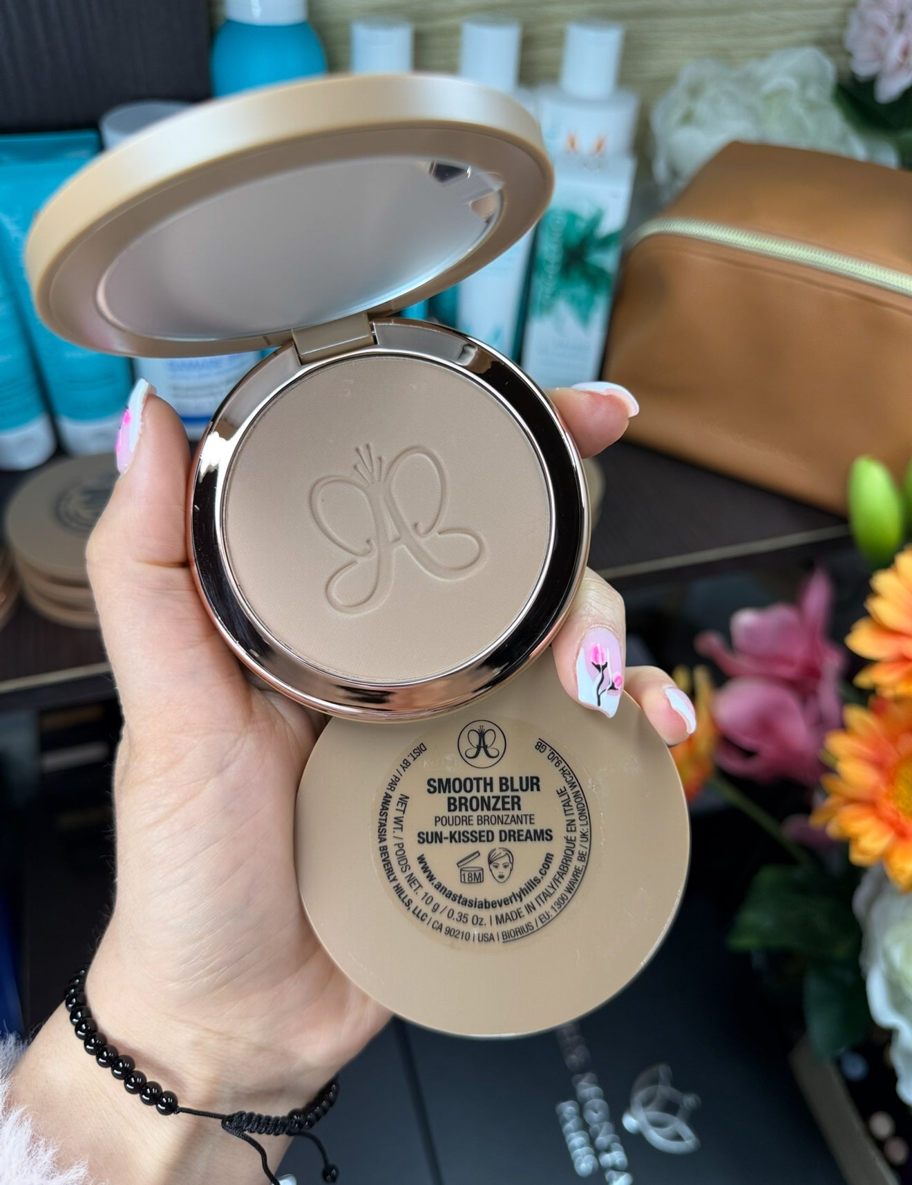 Anastasia Beverly Hills
Smooth Blur Matte Powder Bronzer (shade Sun-Kissed Dreams - Fair to light)